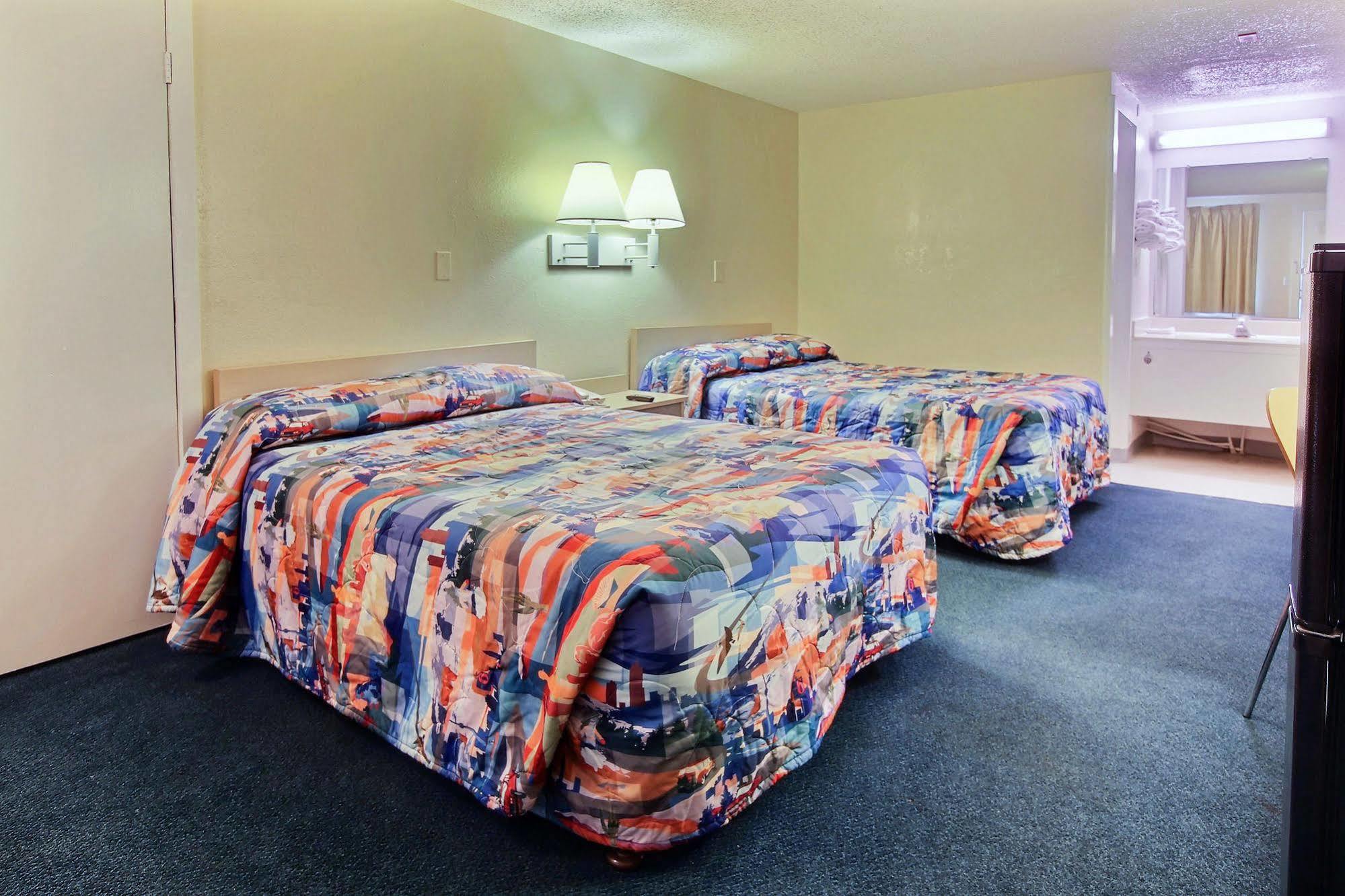 Motel 6 Palm Bay Bagian luar foto